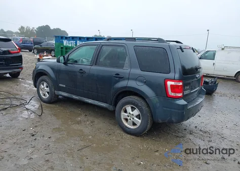 2008 Ford Escape Xlt from USA, damaged, VIN 1FMCU03ZX8KB03983